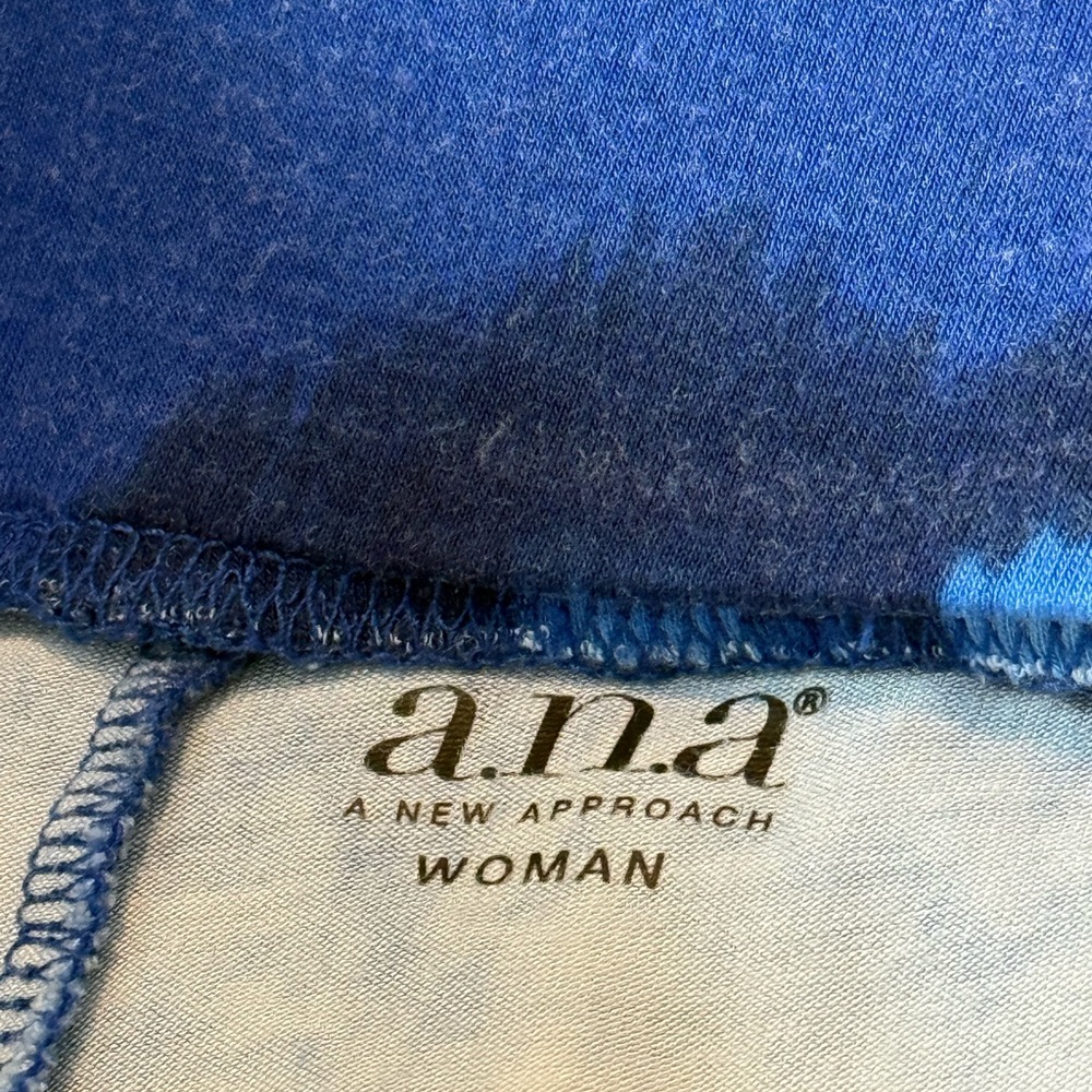 a.n.a Vibrant Blue and White Skirt Size 2X - Picture 4 of 5